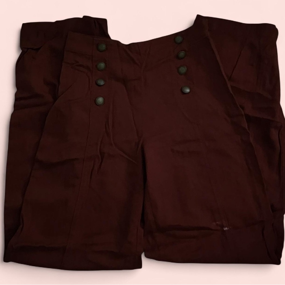 Abercrombie & Fitch Women's Wide Leg Pants in deep burgundy